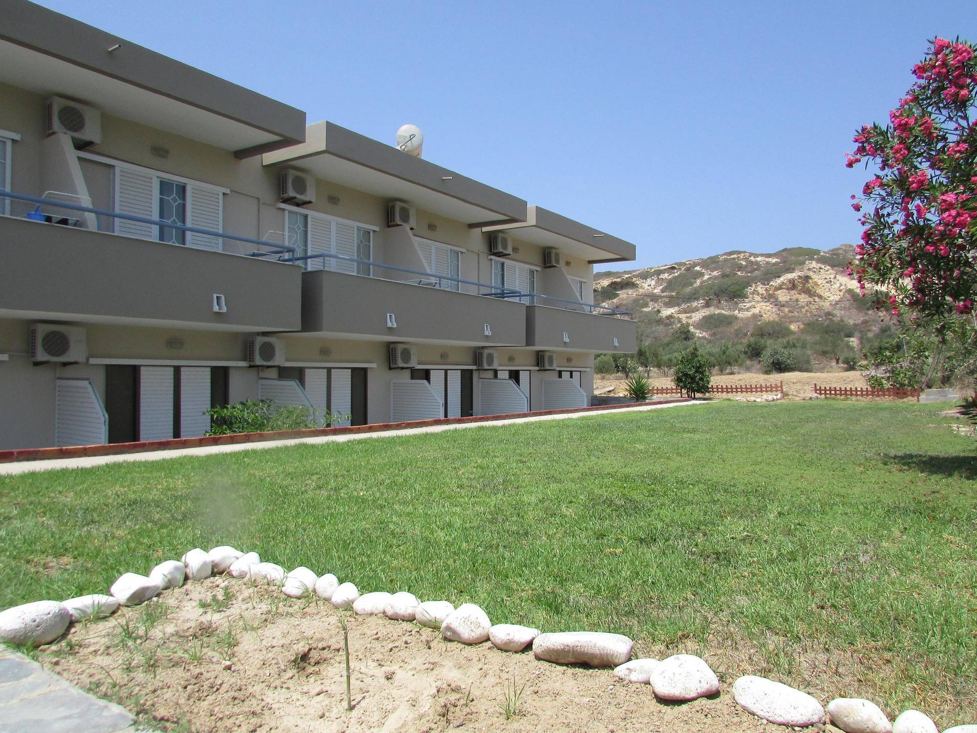Sevi Apartments Kefalos  Exterior photo